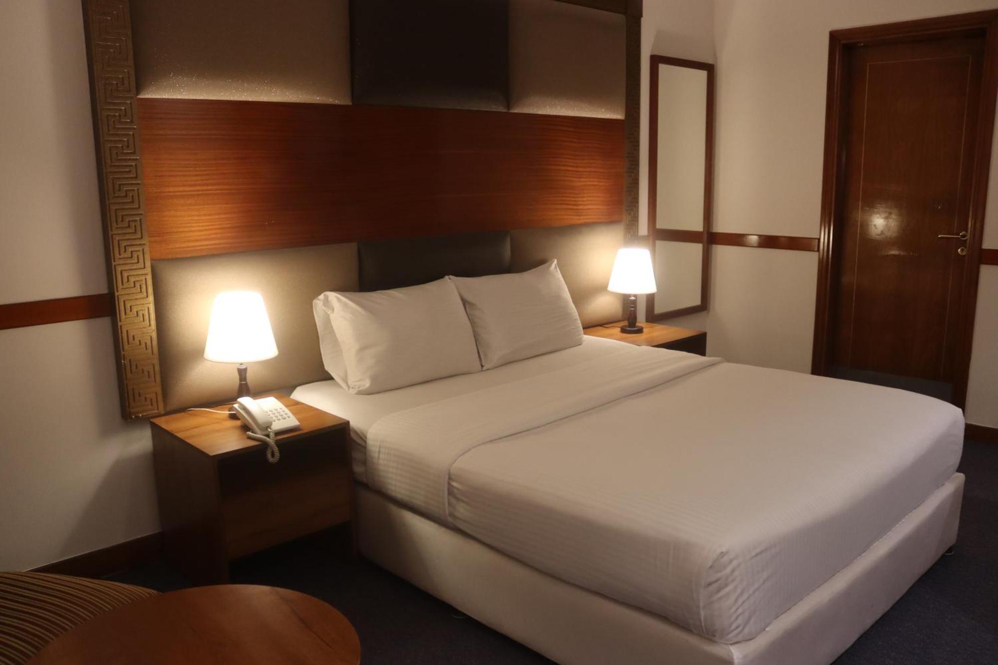 Gss Avenue Hotel Ex Delmon Hotel Dubai Exterior foto